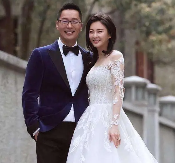 博鱼体育官方网站-2016年，张雨绮和相识70天的富商袁巴元闪婚，火速生下一对龙凤胎